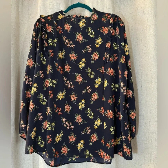 Status by Chenault Long Sleeve Blue Floral Ruffle Blouse. Size 1X. - Picture 2 of 7